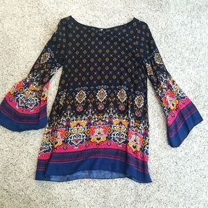 Woman's small multi color blouse